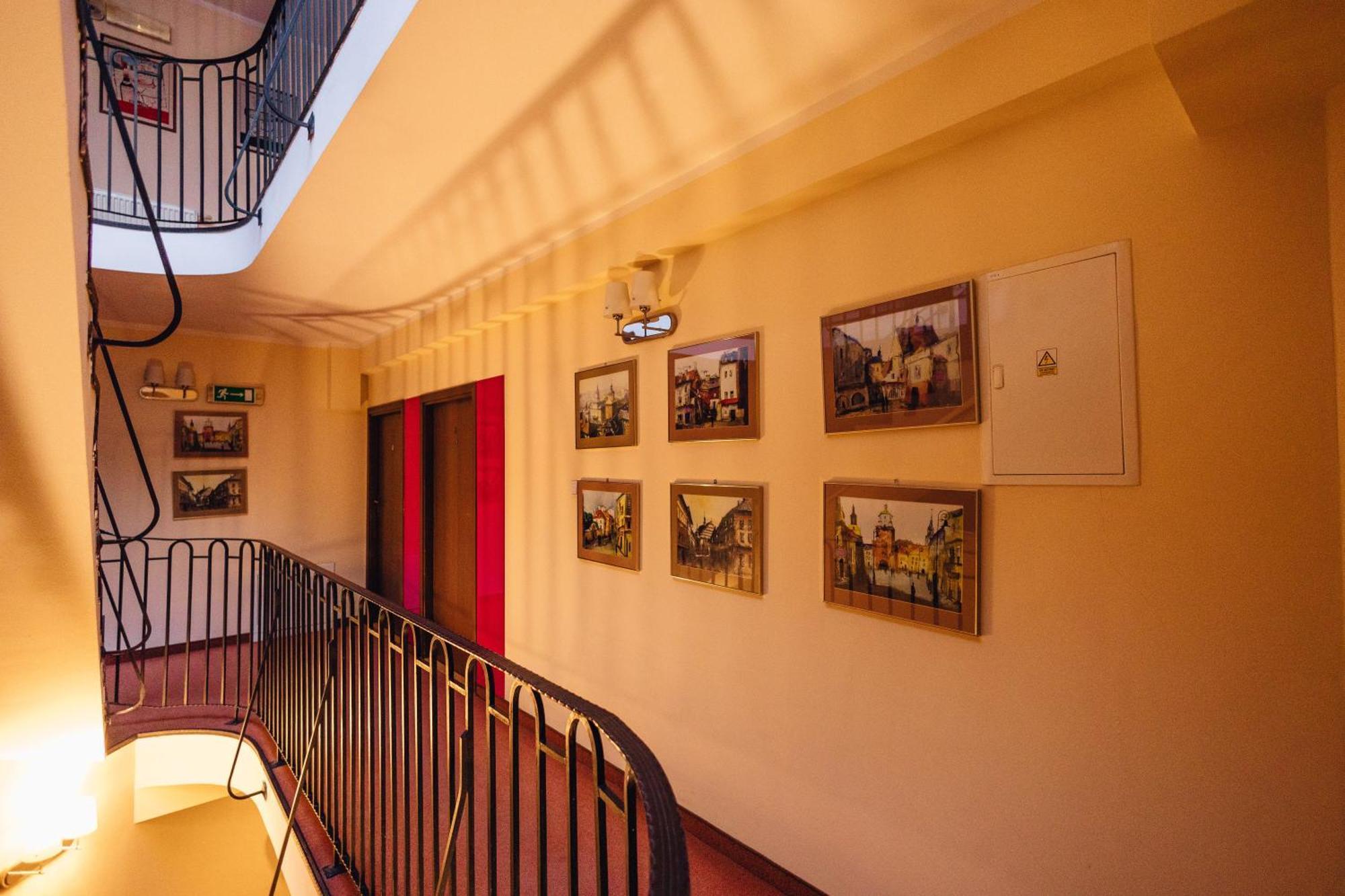 Hotel Na Rogatce ลูบลิน ภายนอก รูปภาพ