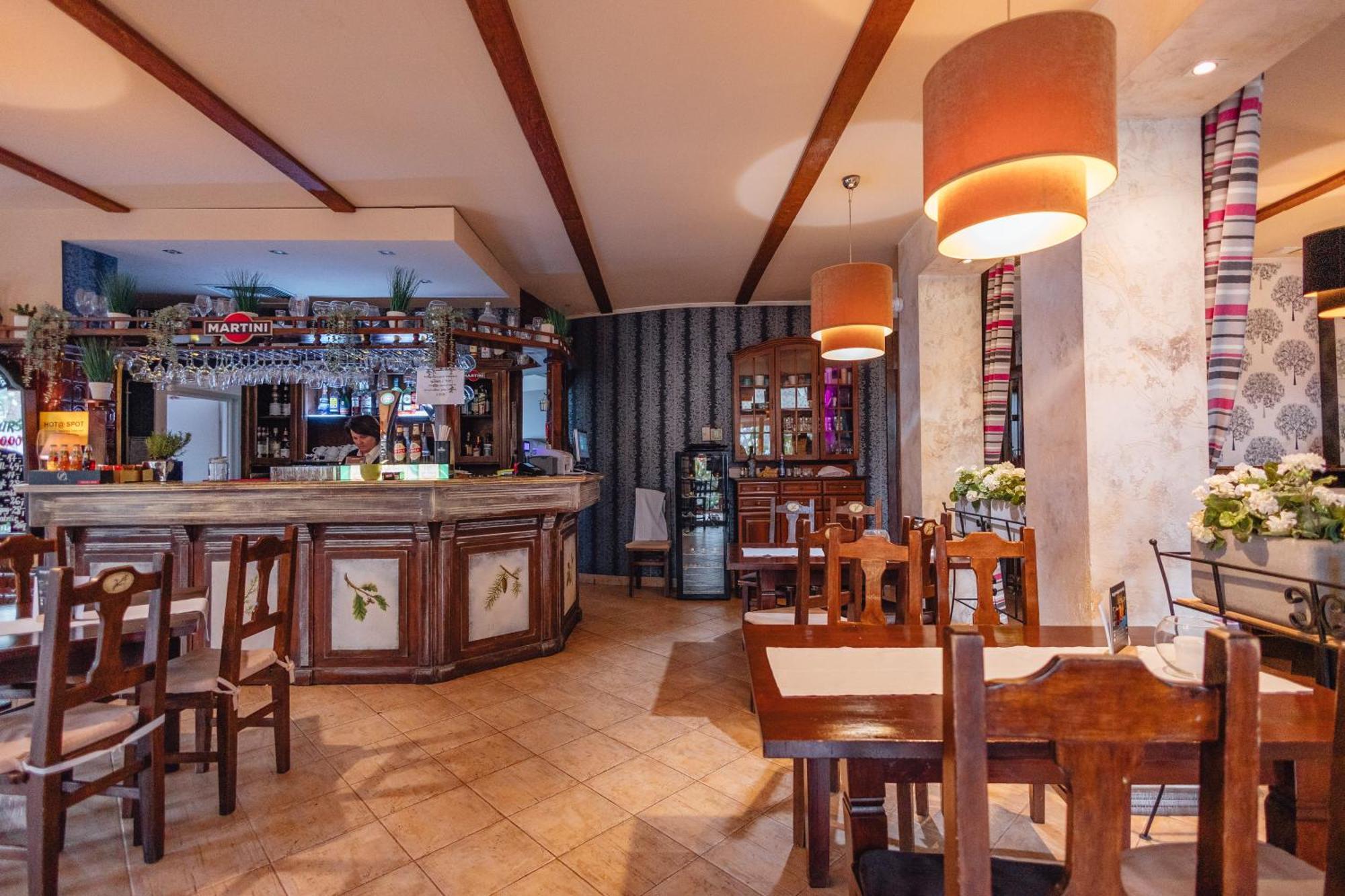 Hotel Na Rogatce ลูบลิน ภายนอก รูปภาพ