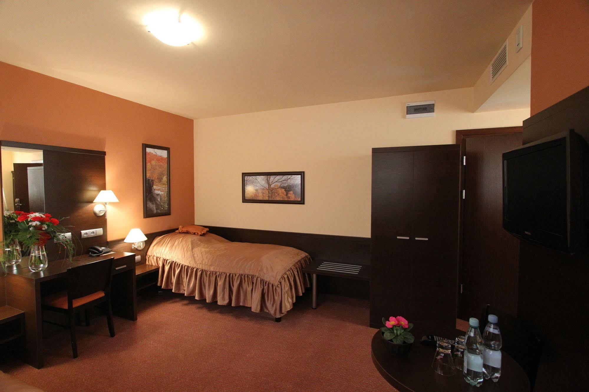 Hotel Na Rogatce ลูบลิน ภายนอก รูปภาพ